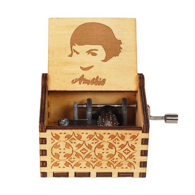 New Attack on Titan Queen Music Box Manovelle in legno intagliato antico Power Game Crossing Rainbow Regali di compleanno di Natale - Gufetto Brand