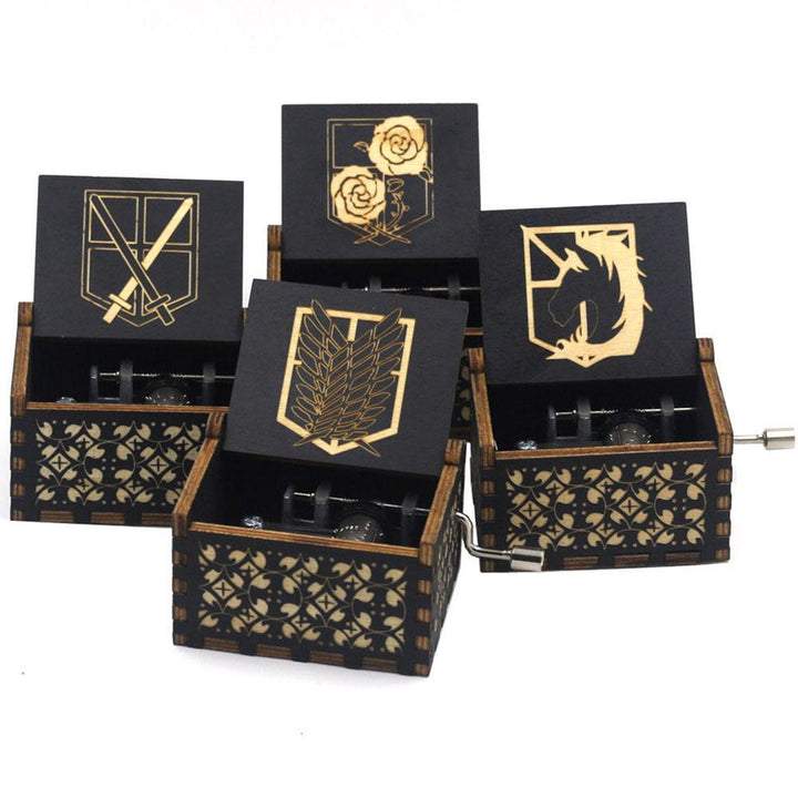 New Attack on Titan Queen Music Box Manovelle in legno intagliato antico Power Game Crossing Rainbow Regali di compleanno di Natale - Gufetto Brand