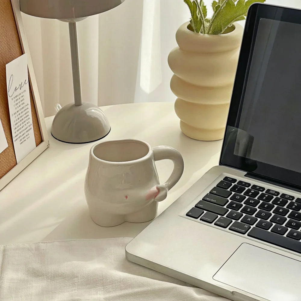 Divertente tazza a forma di pancia