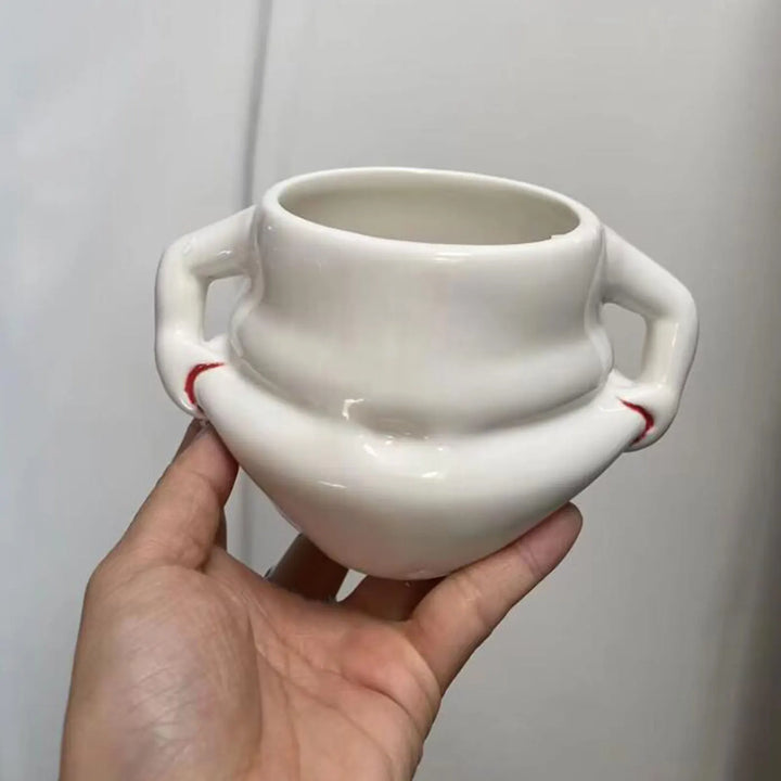 Simpatica tazza Pancia in ceramica con manico