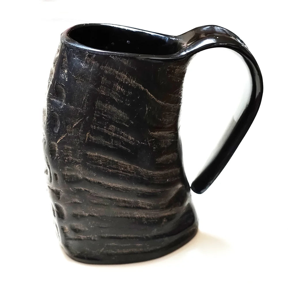 Calda tazza in corno vichingo con manico in corno