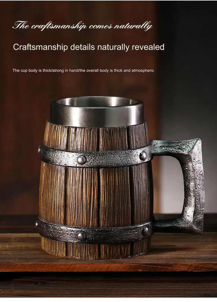 Bicchiere isolato progettato con canna di legno, tazza da viaggio in acciaio inossidabile da 20 once per birra, caffè e bevande fredde