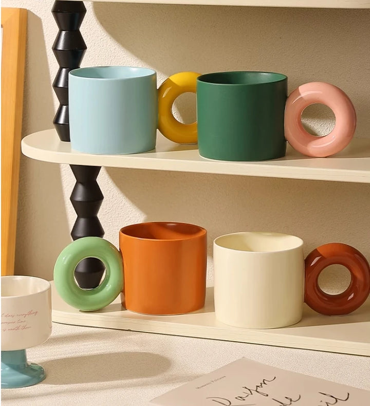 Tazza da 350 ml con manico rotondo grande