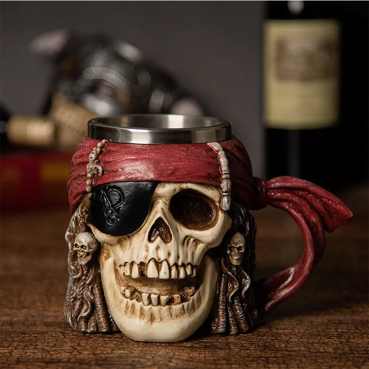 Tazza con teschio Caraibi Pirata Bandana Birra