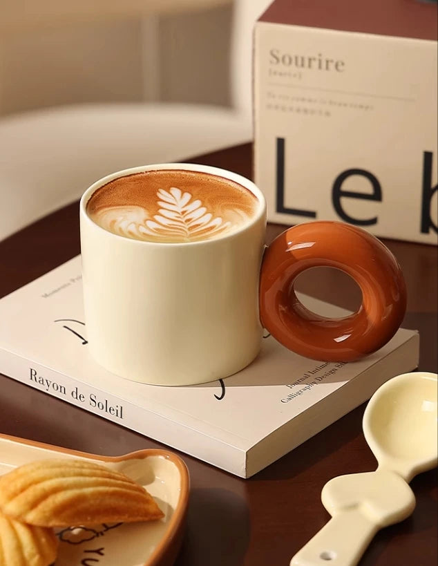 Tazza da 350 ml con manico rotondo grande