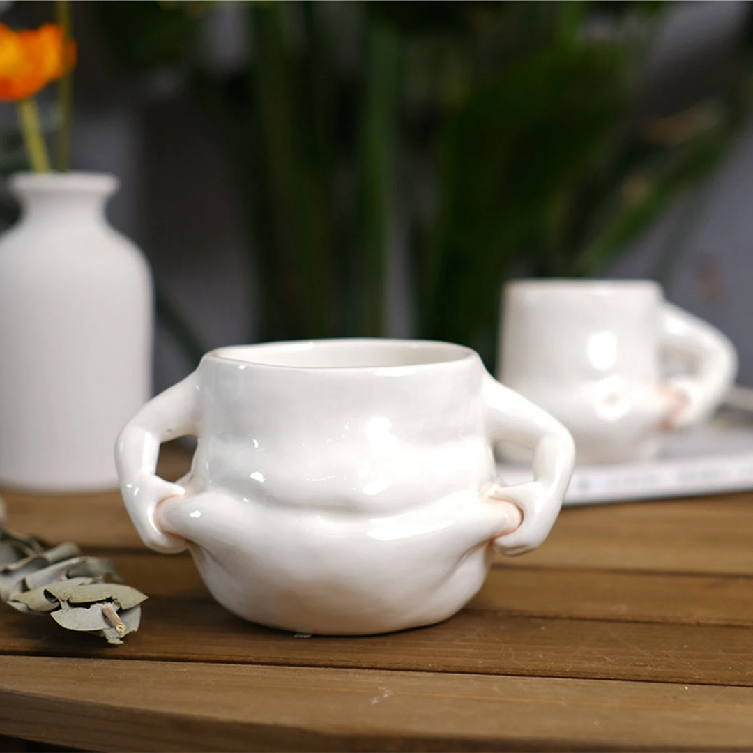 Simpatica tazza Pancia in ceramica con manico