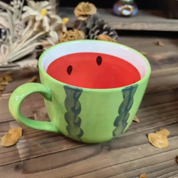 Tazza creativa con anguria rossa