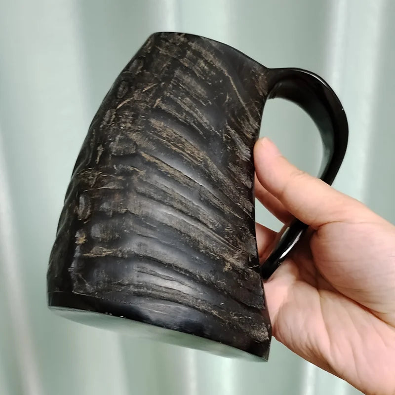 Calda tazza in corno vichingo con manico in corno