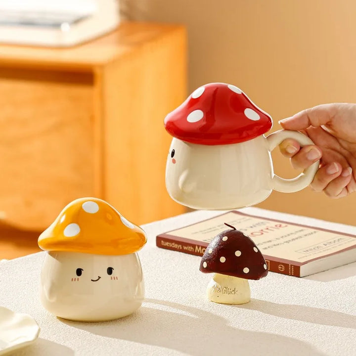 Tazza in ceramica a fungo con coperchio