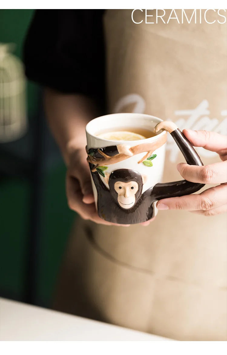 Divertente tazza colorata Gibbon Underglaze
