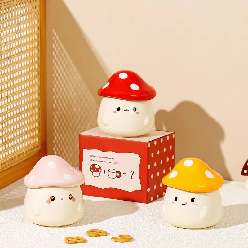 Tazza in ceramica a fungo con coperchio